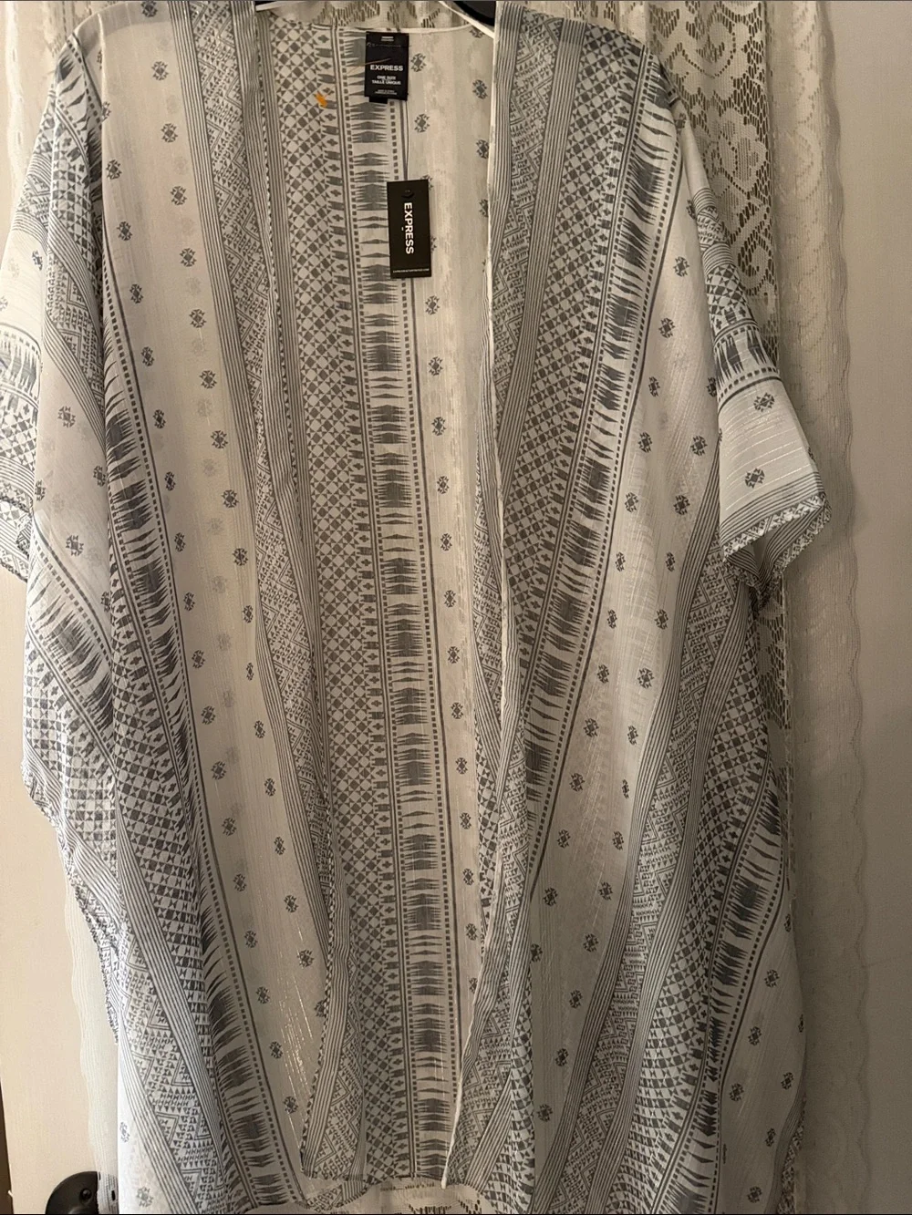 NWT Express White and Gray Pattern Chiffon Ruana with Metallic Accents